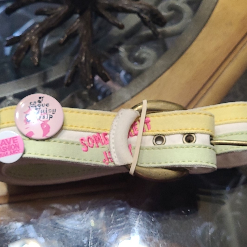 JUICY COUTURE BELT SIZE LARGE  RETAIL 75.00